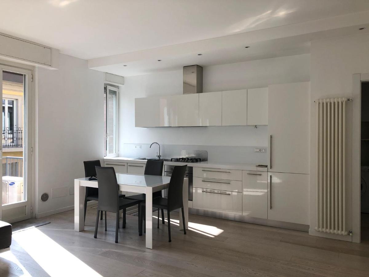 Bright & Spacious Apartment Near Navigli - Ponti ミラノ エクステリア 写真