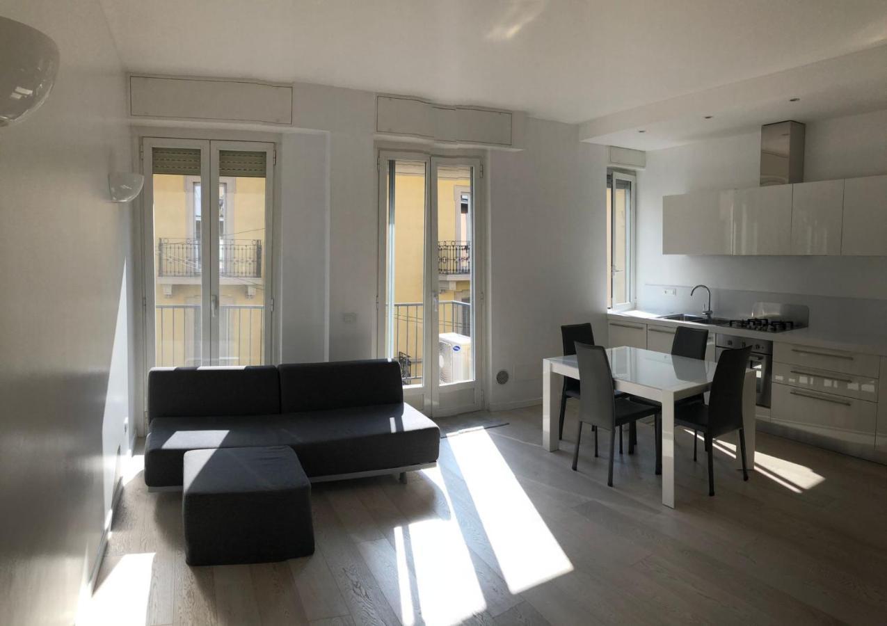 Bright & Spacious Apartment Near Navigli - Ponti ミラノ エクステリア 写真