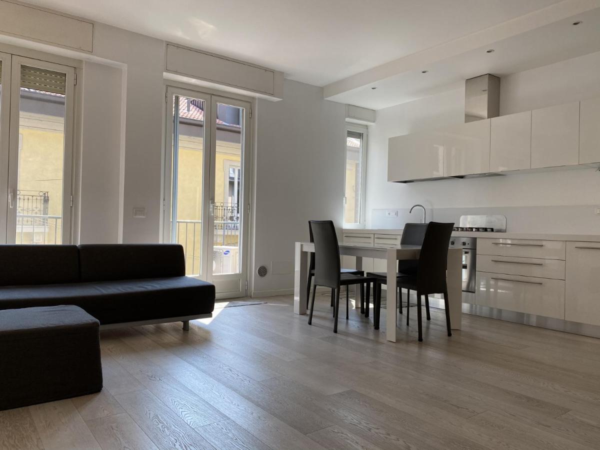 Bright & Spacious Apartment Near Navigli - Ponti ミラノ エクステリア 写真